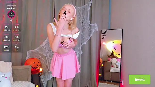 Snapshot of StarrShinee chatting on October 29, 2025, 3:05 am StarrShinee online show from October 29, 2025, 3:05 am