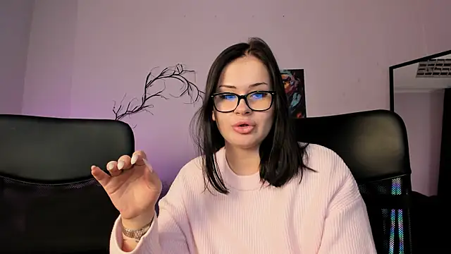 jeren smile online show from November 10, 2025, 8:36 pm