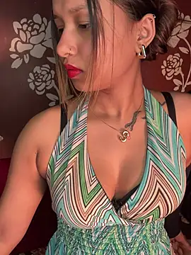 Scarlett 1819 online show from January 31, 2026, 8:18 pm