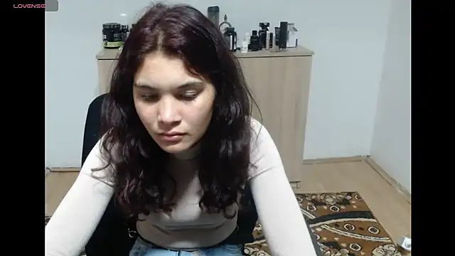 MalloryMyers online show from September 16, 2025, 7:48 pm