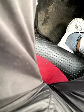 USUARIO-23 online show from January 19, 2026, 2:43 pm