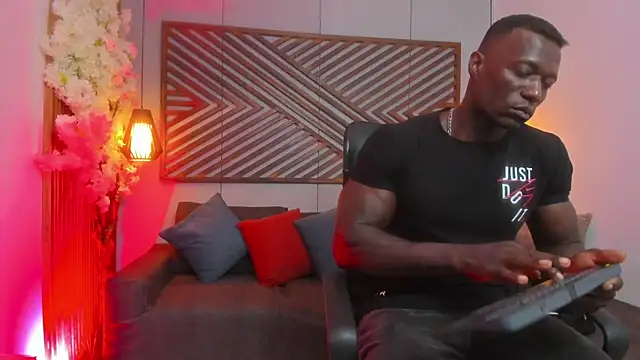 MarcusBlack  online show from September 25, 2025, 11:49 am