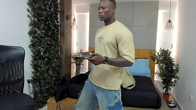 MarcusBlack  online show from April 8, 2026, 1:01 pm