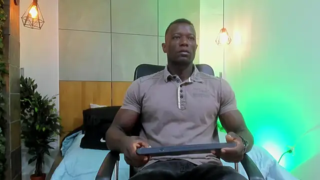 MarcusBlack  online show from September 23, 2025, 11:28 am