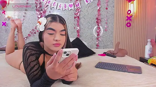 Antonella west online show from February 11, 2026, 9:03 pm