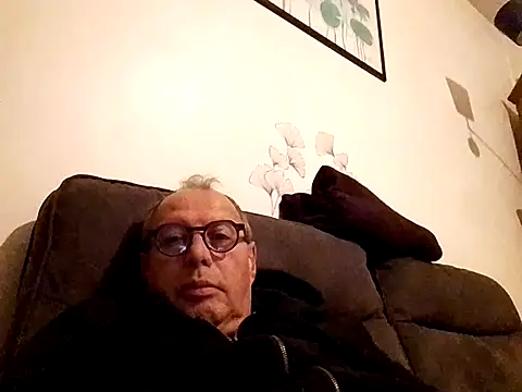 Vince072 online show from October 13, 2025, 5:09 am