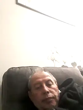 Vince072 online show from October 6, 2025, 7:14 pm