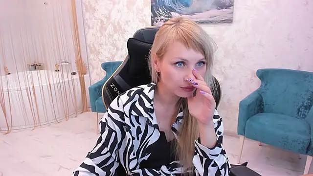 LindaSandy 1 online show from September 15, 2025, 7:53 am