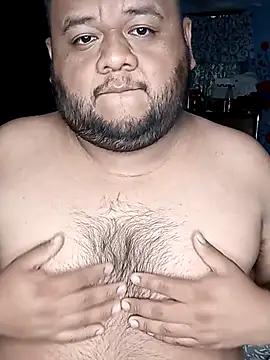 Osogaypardo online show from September 17, 2025, 10:45 pm