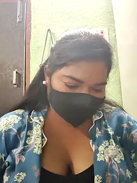 Snapshot of Liyaa_24 chatting on February 24, 2026, 8:04 am Liyaa 24 online show from February 24, 2026, 8:04 am