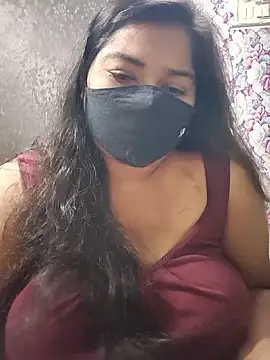 Snapshot of Liyaa_24 chatting on May 2, 2026, 5:18 pm Liyaa 24 online show from May 2, 2026, 5:18 pm