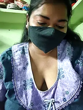 Snapshot of Liyaa_24 chatting on February 19, 2026, 4:59 pm Liyaa 24 online show from February 19, 2026, 4:59 pm