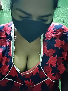 Snapshot of Liyaa_24 chatting on February 5, 2026, 3:41 pm Liyaa 24 online show from February 5, 2026, 3:41 pm