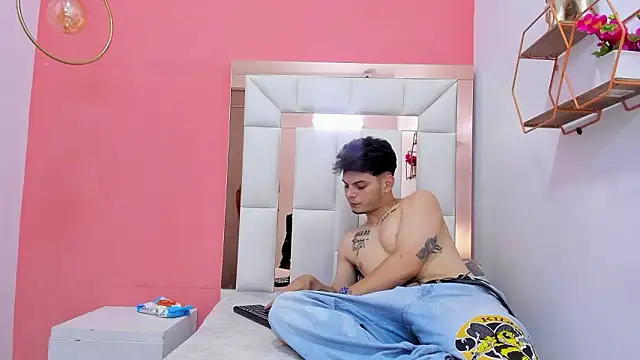 erickandnatasha 69 online show from February 27, 2026, 11:21 am