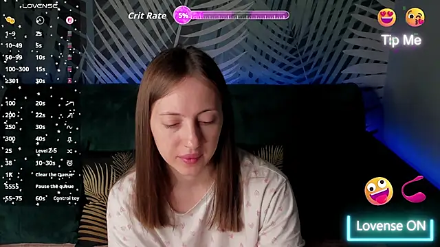 Snapshot of ChristyCrayme chatting on April 24, 2026, 10:01 pm ChristyCrayme online show from April 24, 2026, 10:01 pm