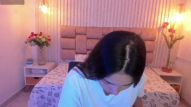 Gina25 online show from September 16, 2025, 11:11 am