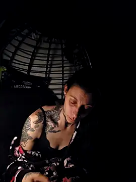 DarkAngelz1 online show from November 26, 2025, 12:21 am