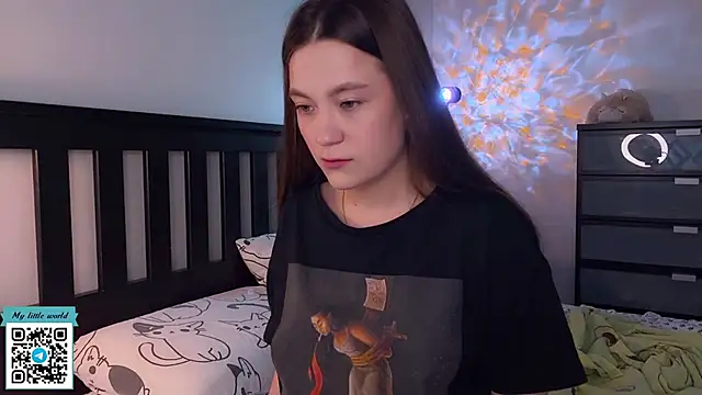 mia here online show from September 9, 2025, 2:54 am