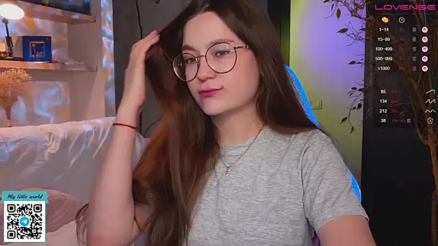 mia here online show from October 24, 2025, 11:42 am