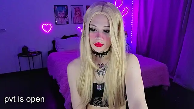 your little eva online show from October 5, 2025, 9:49 pm