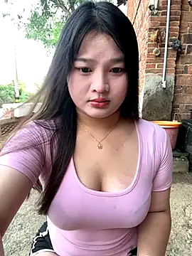 chenyu0308 online show from September 15, 2025, 11:49 pm