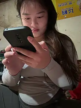 chenyu0308 online show from December 2, 2025, 4:25 am