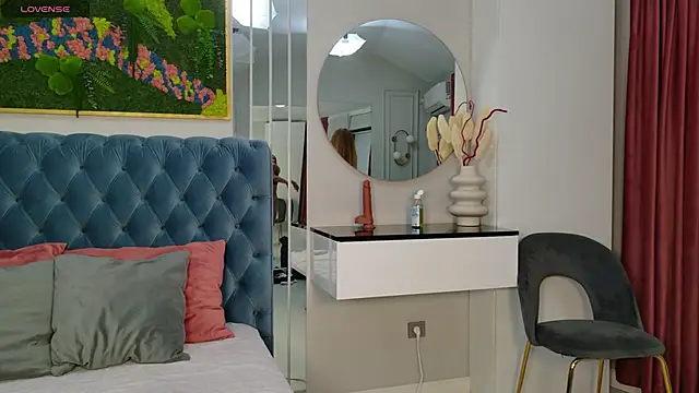 SiennaPierce online show from February 19, 2026, 5:15 am