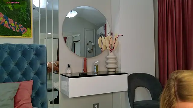 SiennaPierce online show from February 16, 2026, 5:17 am