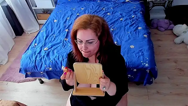 Squirt Kimm online show from January 10, 2026, 8:42 am