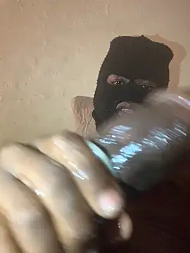 xgeee online show from October 21, 2025, 12:26 pm