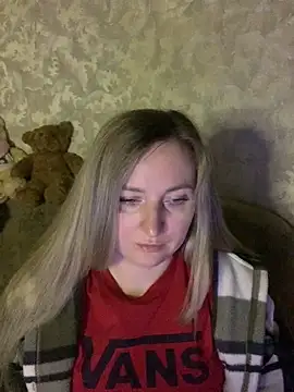 hotsteacher online show from September 20, 2025, 11:32 pm