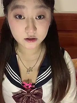 xialuo25 online show from April 9, 2026, 12:00 pm