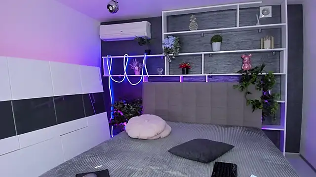 ChristyBrook online show from April 11, 2026, 6:22 pm