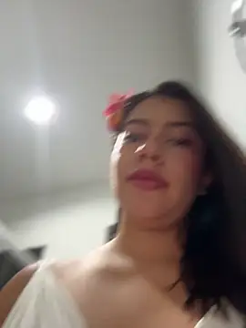 sara calderon online show from June 7, 2026, 11:26 am