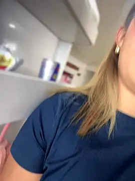 sara calderon online show from October 29, 2025, 1:21 pm