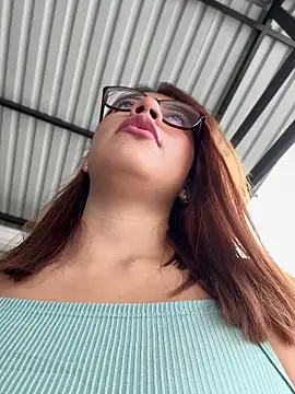 sara calderon online show from April 11, 2026, 1:37 pm