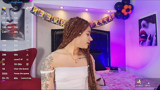 Dancer-Myluu online show from November 3, 2025, 8:45 pm