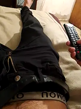 DannyRosarioxxx online show from November 3, 2025, 3:01 am