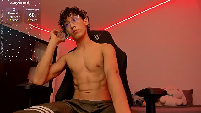 velvet skyn online show from September 23, 2025, 5:03 am