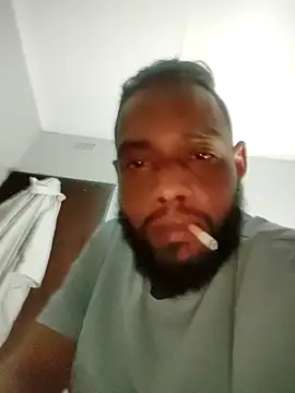 Snapshot of kulliguy chatting on November 3, 2025, 8:34 pm kulliguy online show from November 3, 2025, 8:34 pm