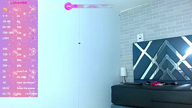 Snapshot of Raven_Doll19 chatting on September 28, 2025, 1:40 pm Raven Doll19 online show from September 28, 2025, 1:40 pm