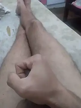 GuilhermeYuree online show from September 10, 2025, 4:00 am