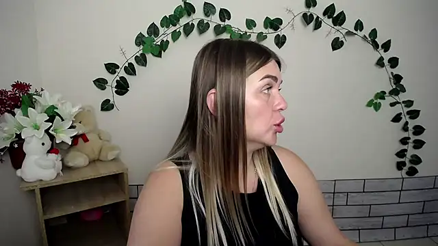 Magic Katarina  online show from September 22, 2025, 7:03 am