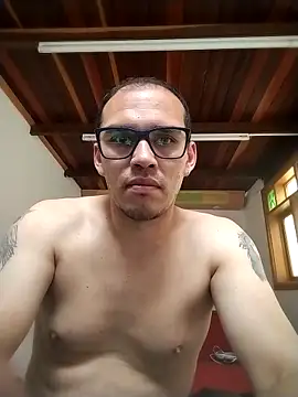 Snapshot of DOBLEWYOSK69G chatting on March 2, 2026, 12:56 pm DOBLEWYOSK69G online show from March 2, 2026, 12:56 pm