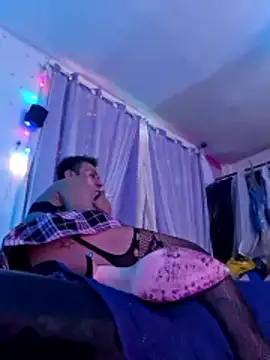 TUPtitaHot online show from January 18, 2026, 5:44 am