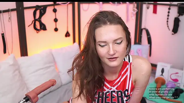 Olivia WestSun online show from October 13, 2025, 5:31 am