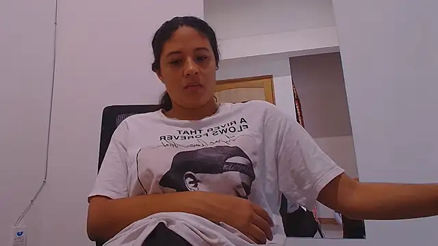 Aria Arthur online show from September 10, 2025, 12:04 pm