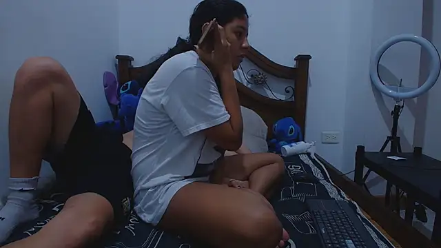 Aria Arthur online show from September 30, 2025, 12:22 pm