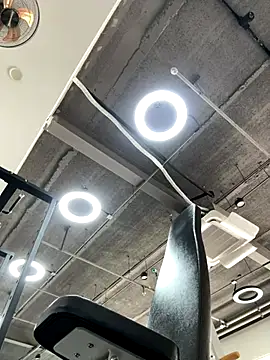 Ninazhang online show from October 7, 2025, 2:23 am