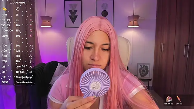 DANDARA THOM online show from November 15, 2025, 11:36 am